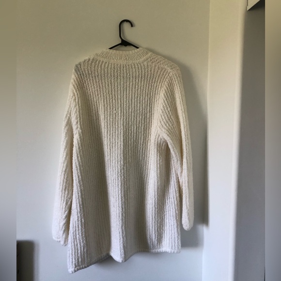 Vintage Perspective Knitted Cardigan - Picture 7 of 7
